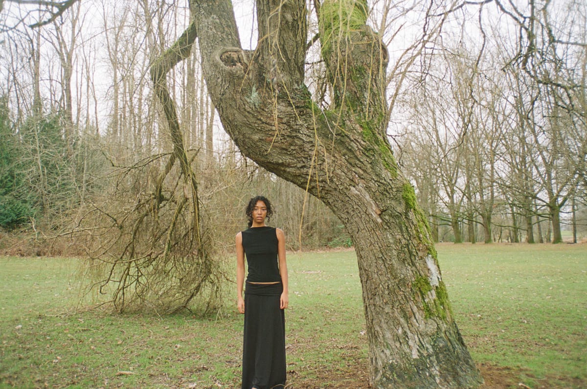 Kaleah Lee delivers some soft folk on her new single "Fever"