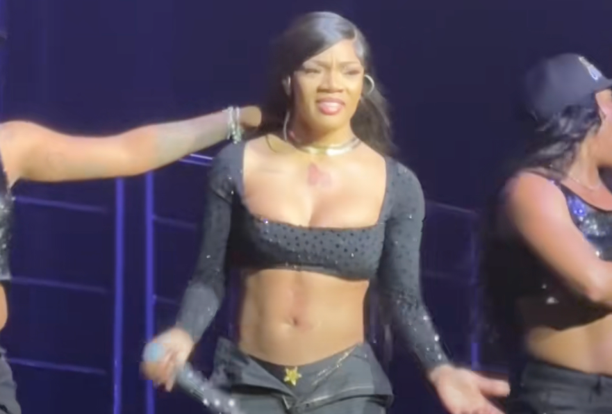 GloRilla shuts down St. Louis concert due to fights in the crowd