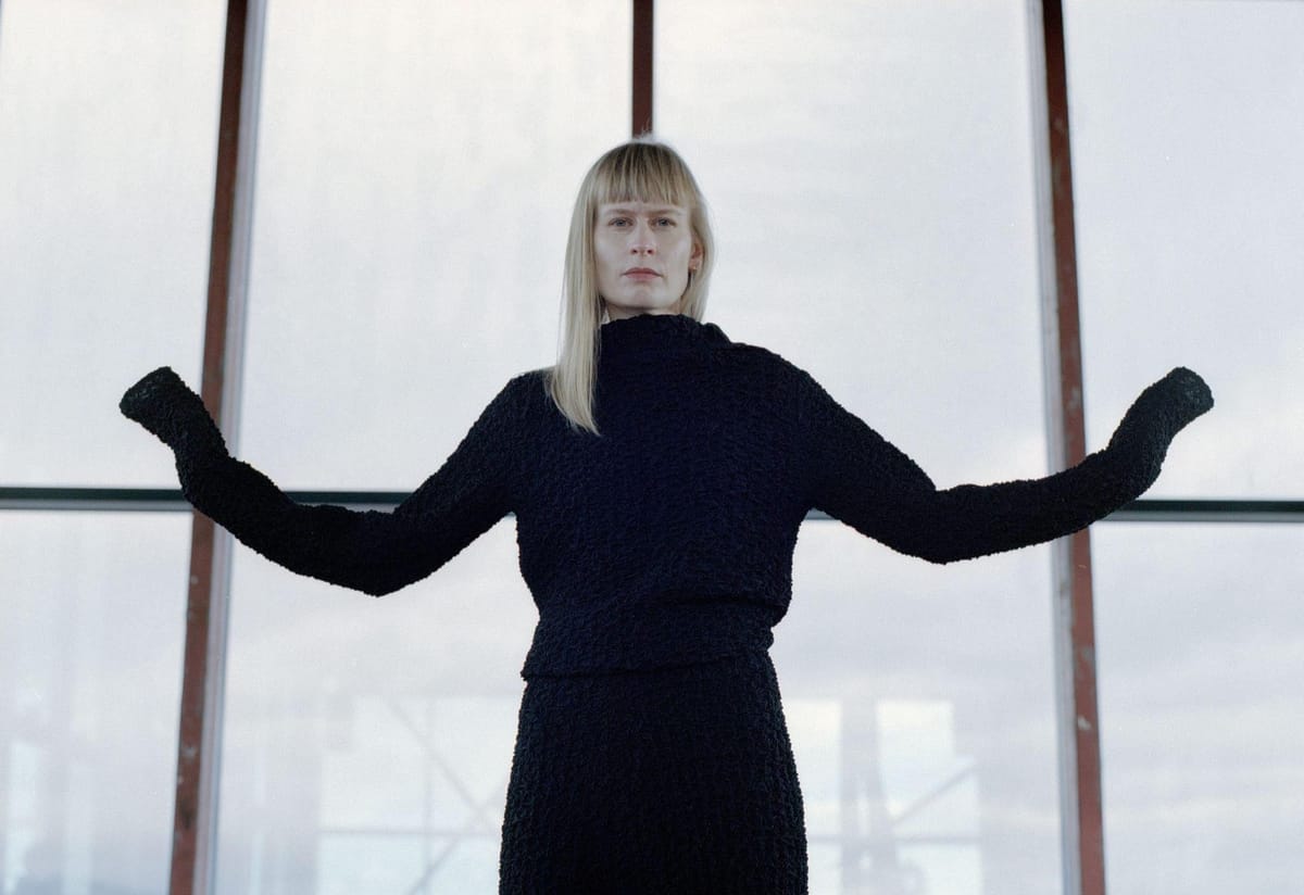 Jenny Hval shares video for new single "The artist is absent", announces North American tour