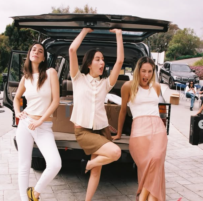 HAIM appear to announce new album 'I Quit' at LA show