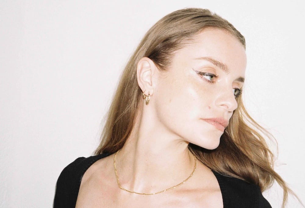 Icelandic composer Eydís Evensen shares “Helena’s Sunrise” from upcoming third album ‘Oceanic Mirror’