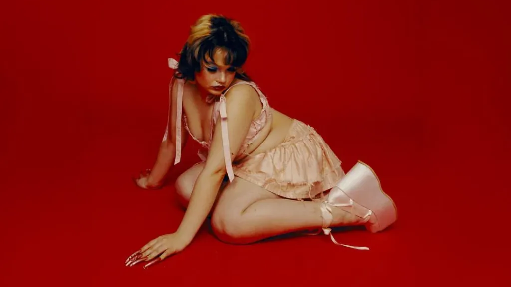 Lola Young announces North American tour