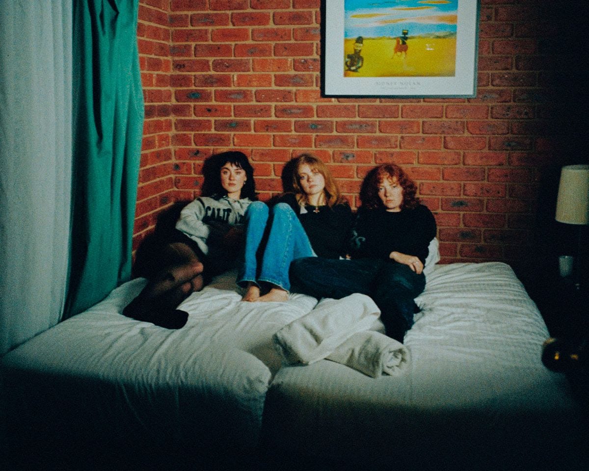 Folk Bitch Trio share final single "Hotel TV" ahead of debut album's release