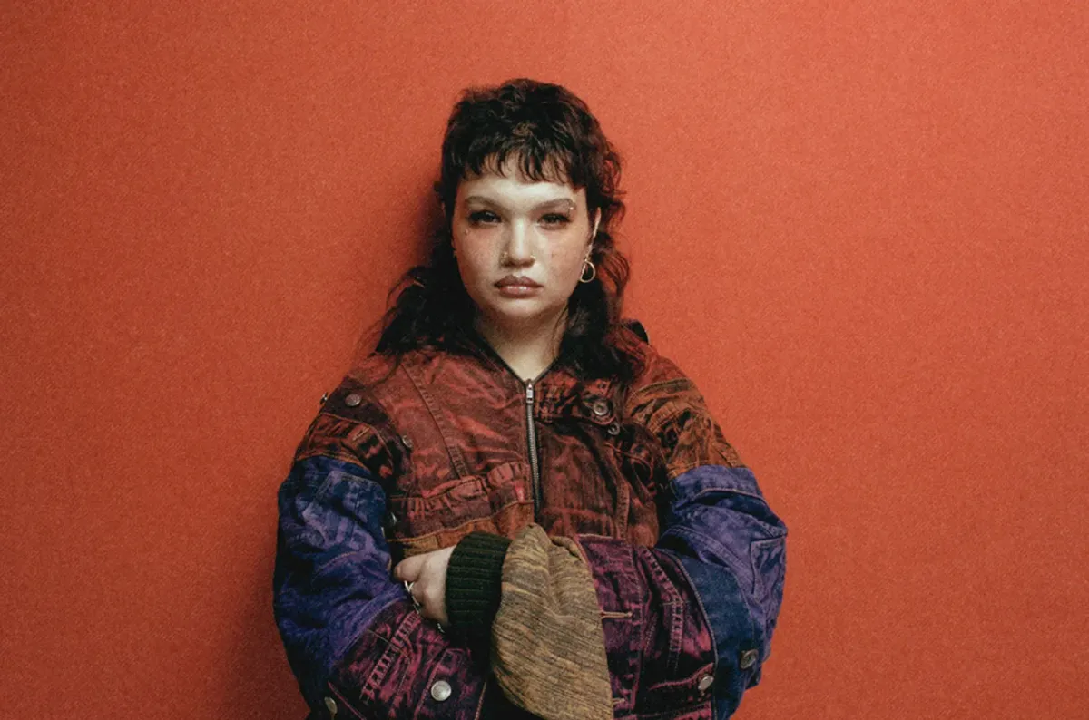 Lola Young cancels upcoming tour