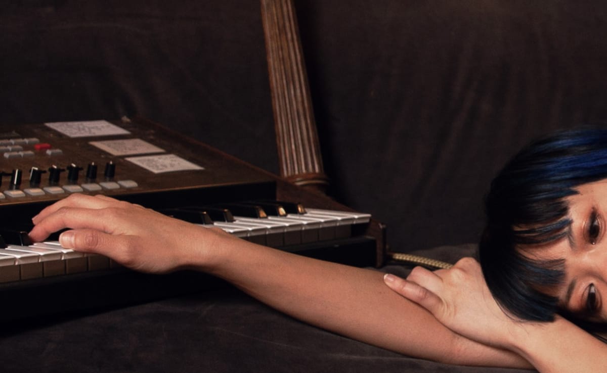 veronicavon embrace lo-fi bliss on new track “Riptide”