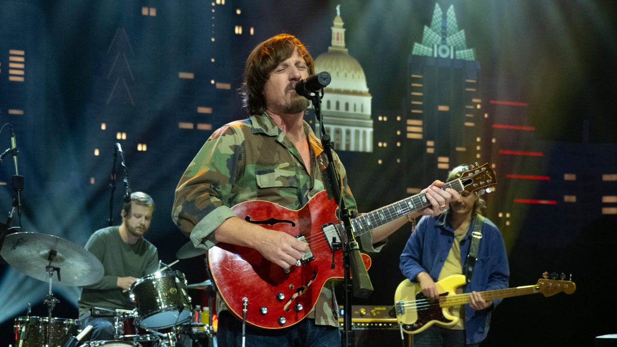 “Miserable shit asses”: Sturgill Simpson rips into people who leaked his album