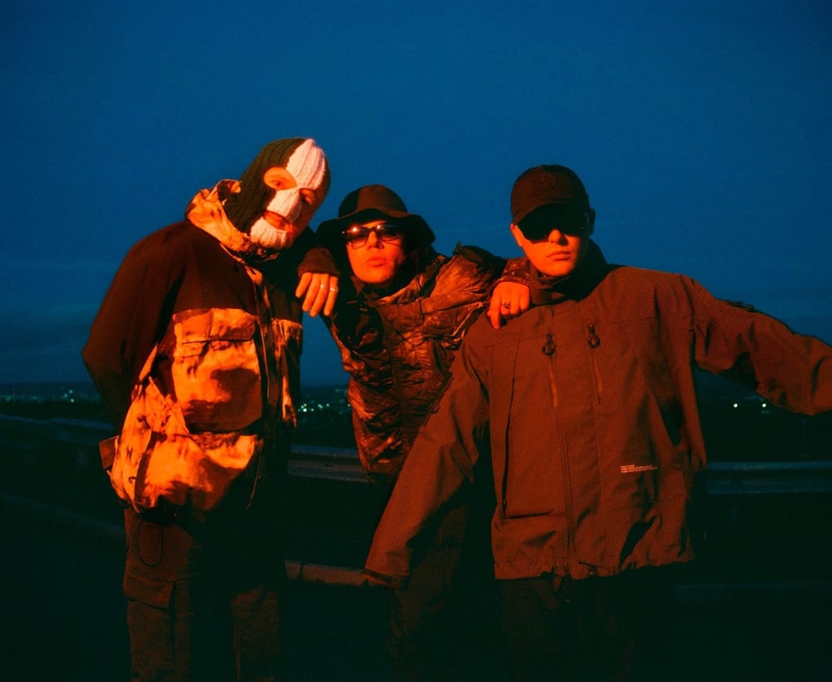 Kneecap share new single "FENIAN", album moved to May 1