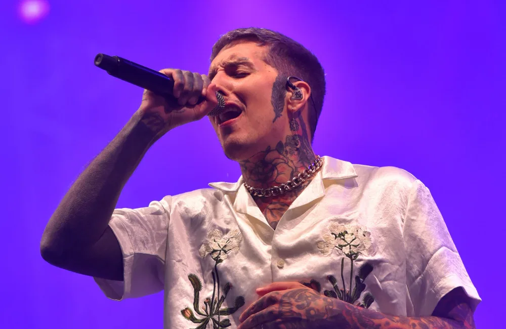 Bring Me The Horizon vs. the airborne iPhone