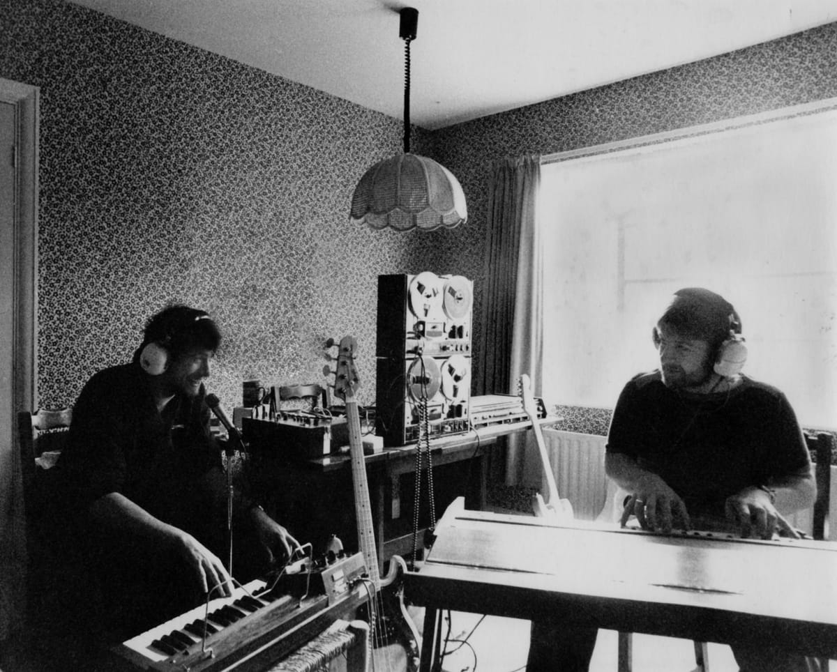 50/50 announce debut album ‘Memories Linger,’ share title track