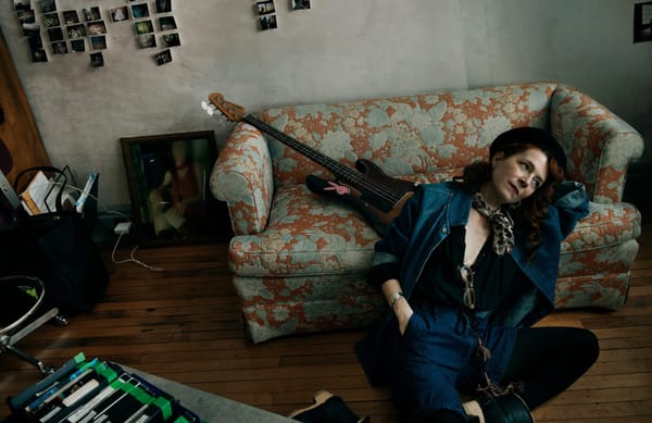 INTERVIEW: Melissa Auf der Maur