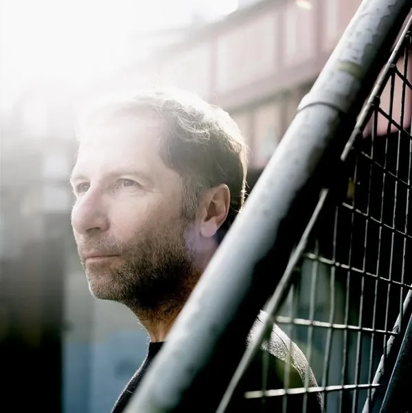 Steve Queralt (Ride) unveils solo project with upcoming album 'Swallow'