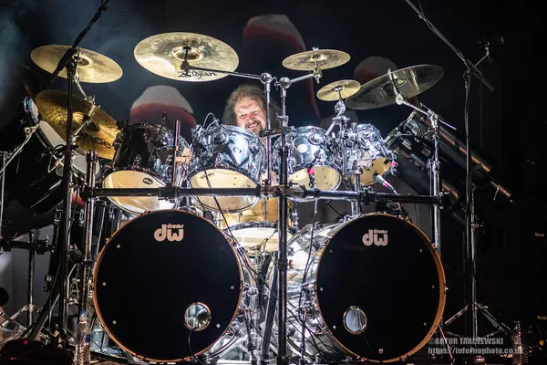 Former Judas Priest drummer Les Binks dead at 73