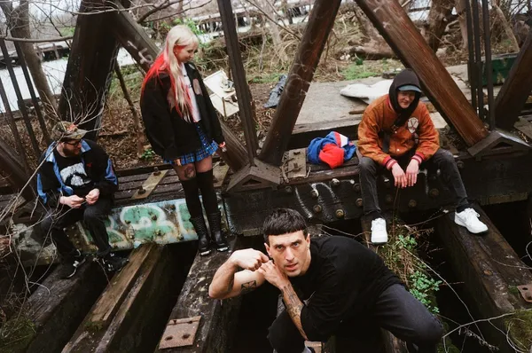 They Are Gutting A Body Of Water release new single "AMERICAN FOOD"