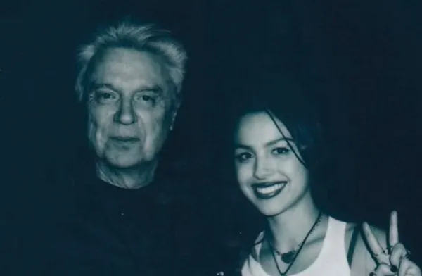 David Byrne joins Olivia Rodrigo for performance of Talking Heads' "Burning Down the House"