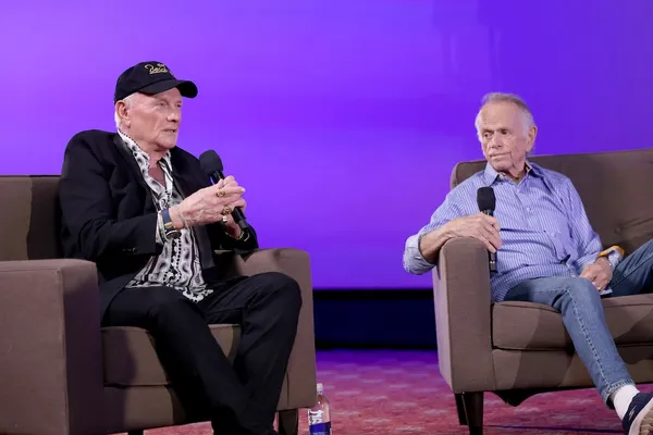 Al Jardine calls out Mike Love for making Brian Wilson eulogy about him