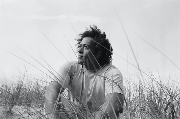 Makaya McCraven announces 'OFF THE RECORD' compilation, with four new EPs