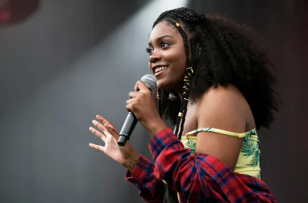 Noname returns with new single "Hundred Acres"
