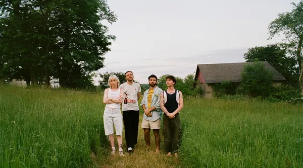 Work Wife explore city life and voyeurism on new single “Centerfold”
