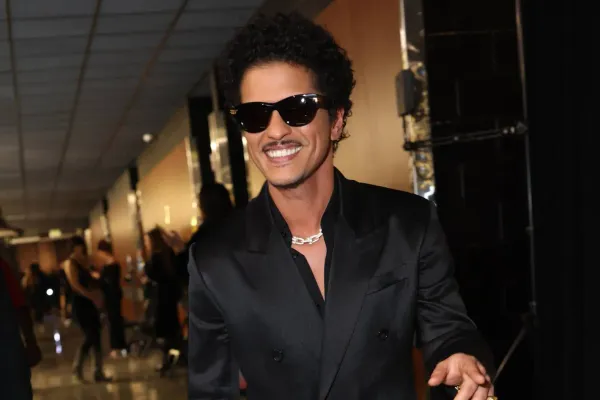 Bruno Mars announces first solo record in a decade, lead single to drop Friday