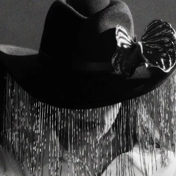 Jessie Ware shares new single, "Ride"