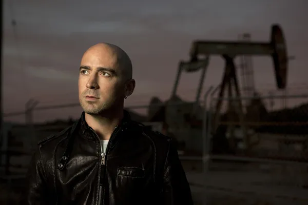 “License Revoked”: Live frontman faces legal blow