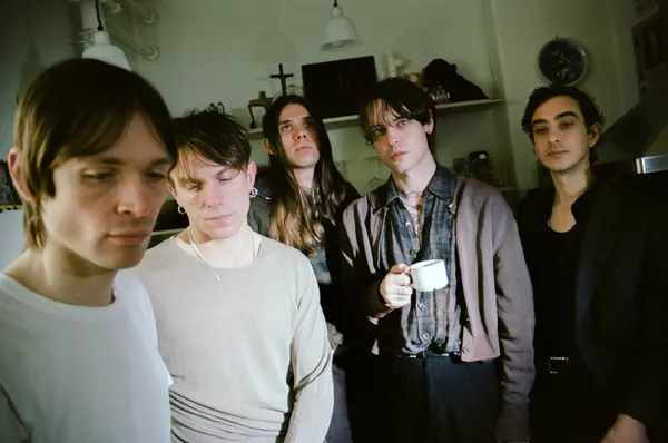 Iceage return with new single "Star"