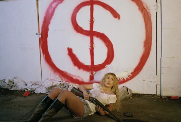 "I’ve been getting such fatigue with perfectly mixed electronic pop music": Slayyyter on teen angst, screaming, and pop tropes