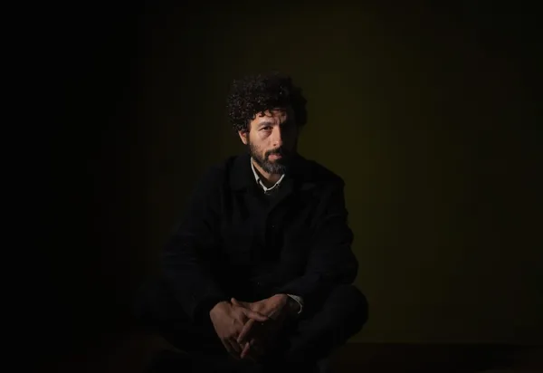 José González debuts video for "A Perfect Storm"