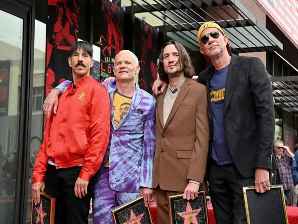 Red Hot Chili Peppers reportedly sell catalogue for $300 million