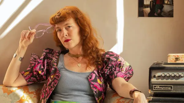 Melissa Auf der Maur to release new visual memoir, 'My '90s Rock Photographs'