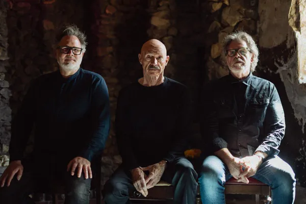 King Crimson-adjacent Stick Men releasing first studio album in a decade, share single