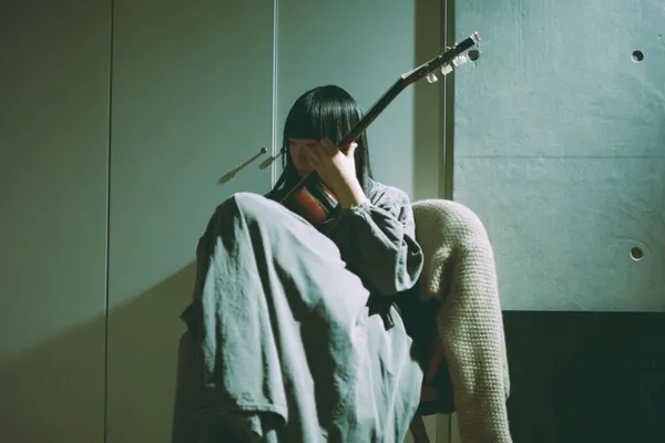 Ichiko Aoba shares studio version of live favorite "Sayonara Penguin"